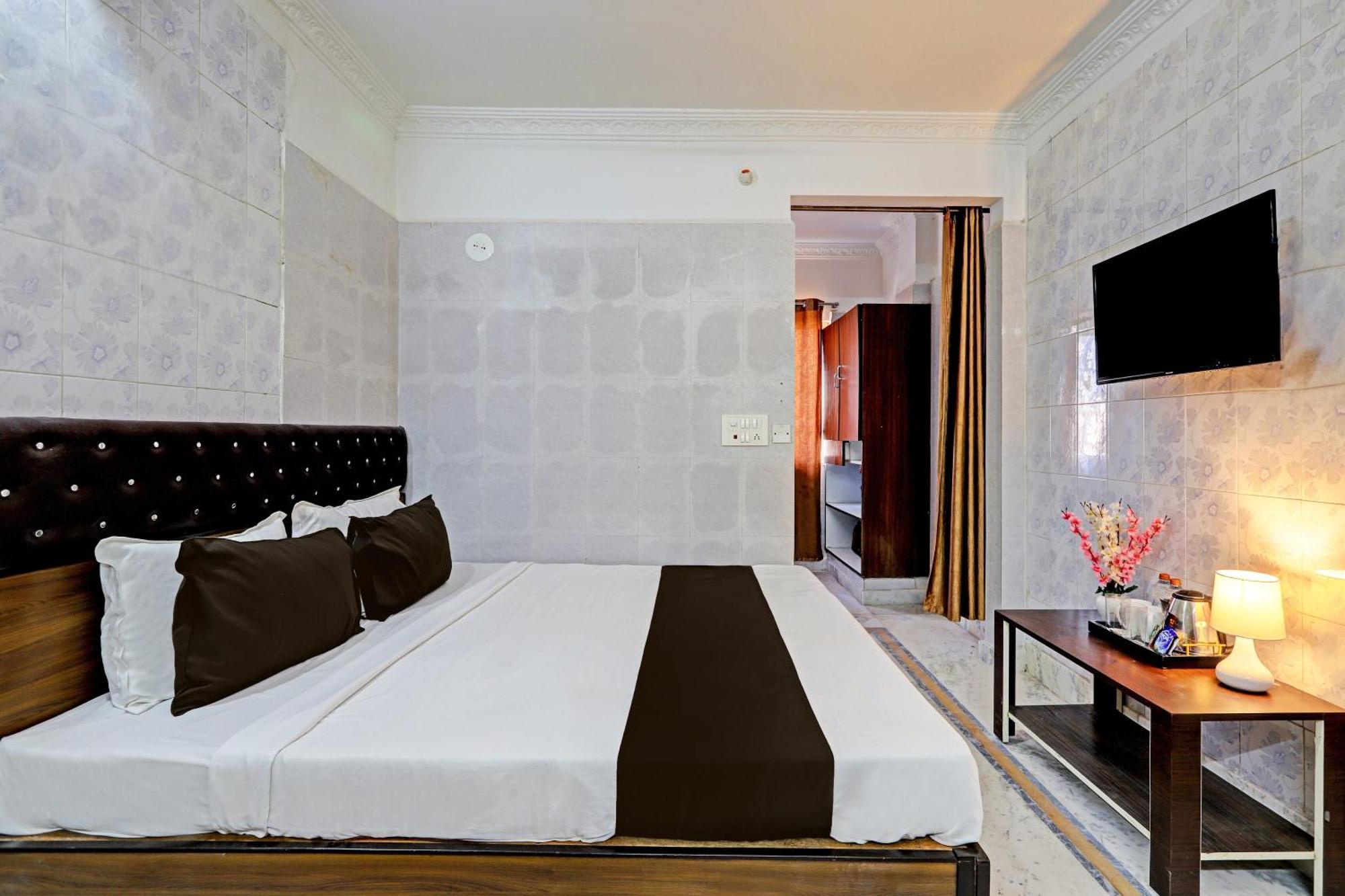 OYO 29087 Hotel Golden Pride Shamshabad Exterior foto